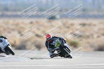 media/Dec-07-2025-CVMA (Sun) [[3e7d2de5dc]]/Race 12- Formula 40 MW and LW/